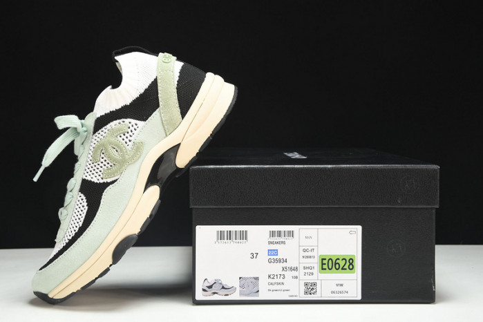 Ch*el sneaker