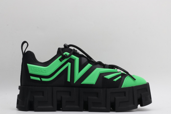 VERS SNEAKERS