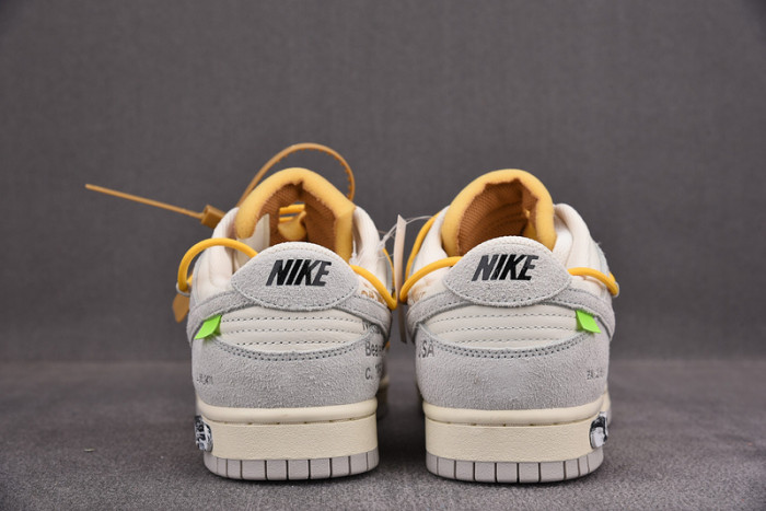 DUNK LOW 