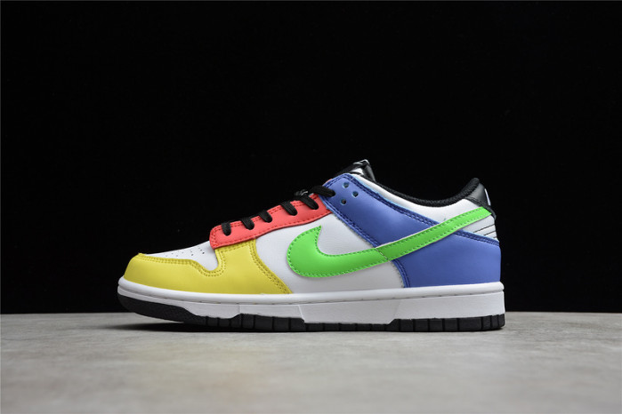 Nike Dunk Low Women''s ''Green Strike'' DD1503-106