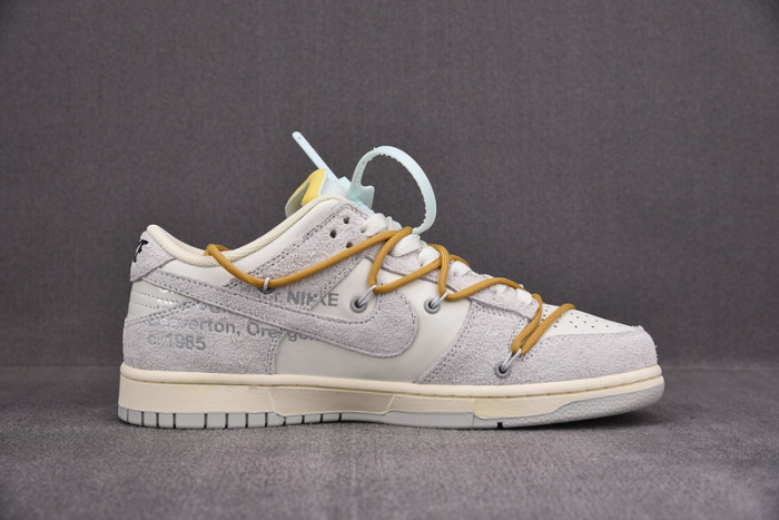 DUNK LOW 