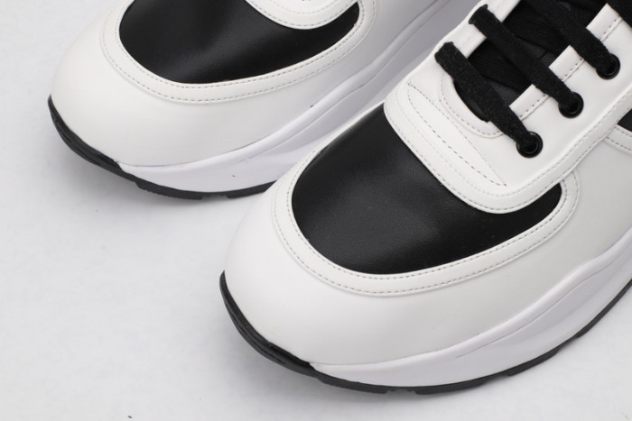 BUBERRY SNEAKER