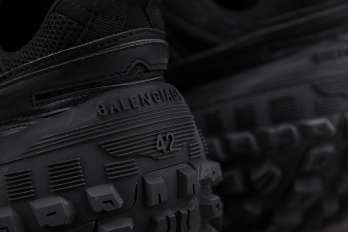 Ba*len*cia*ga ddfender sneakers