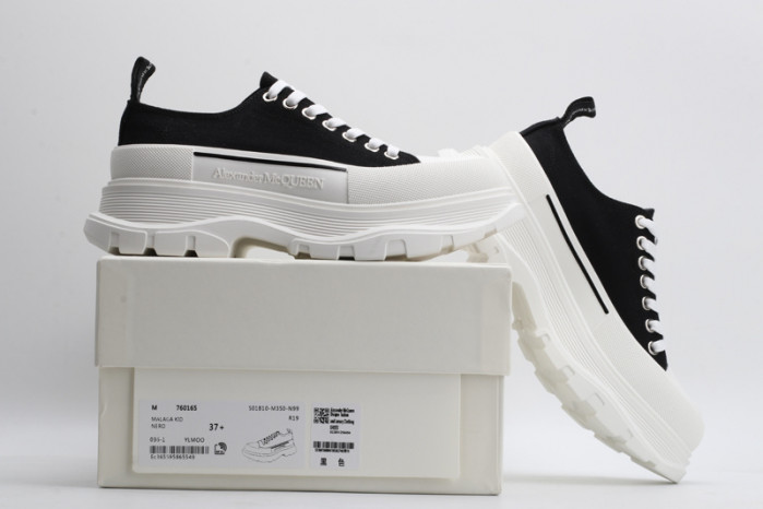 Alexander McQueen Tread