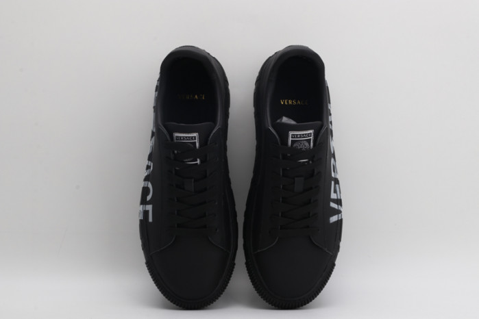 VERS SNEAKERS