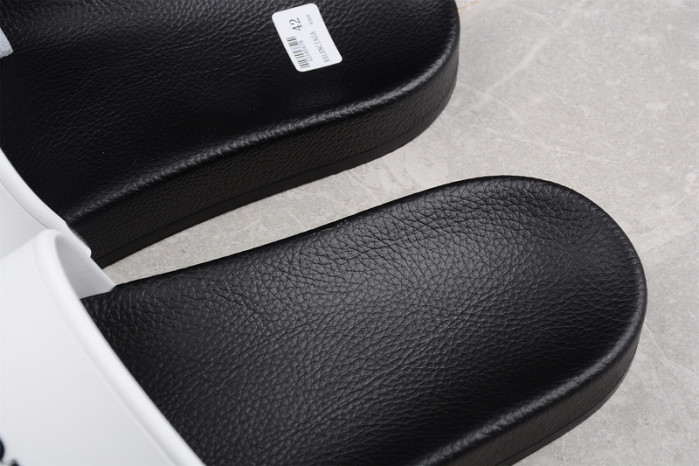 Ba*len*cia*ga slippers