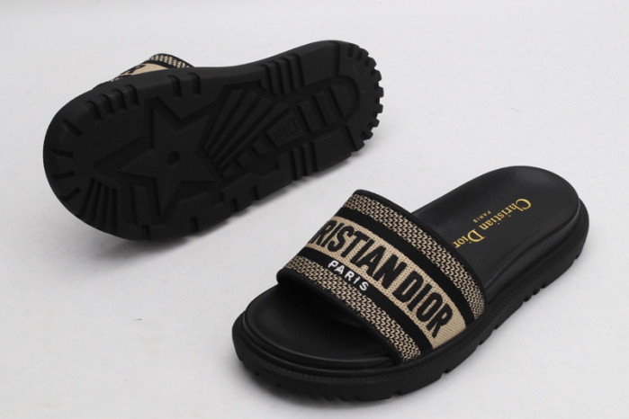 C@DR SANDAL