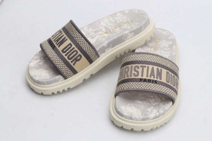 C@DR SANDAL