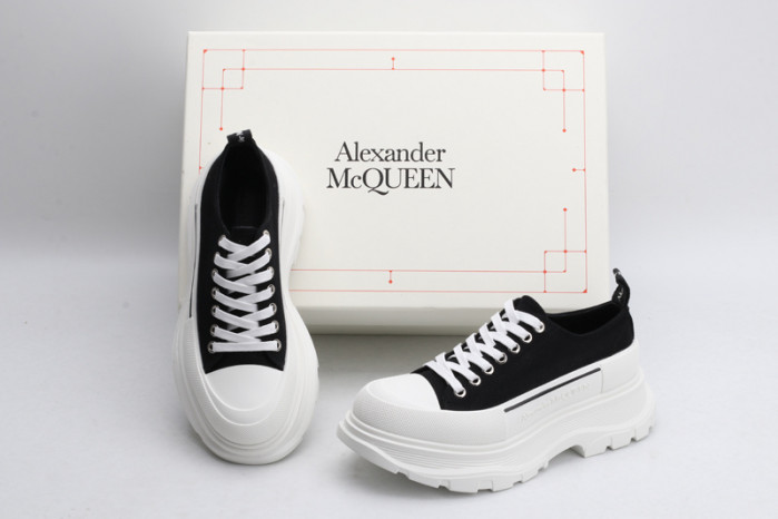 Alexander McQueen Tread