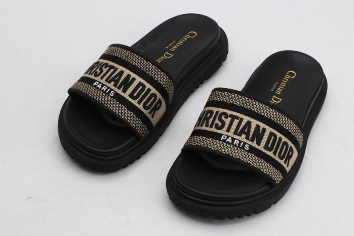 C@DR SANDAL