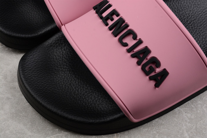 Ba*len*cia*ga slippers