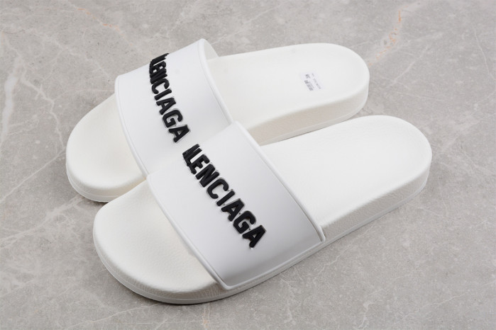 Ba*len*cia*ga slippers