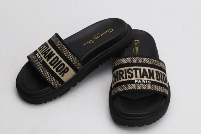 C@DR SANDAL