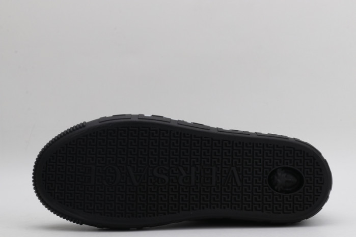 VERS SNEAKERS