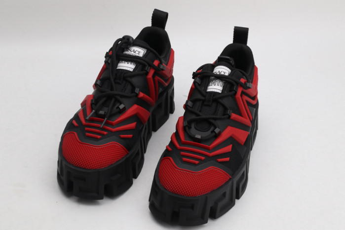 VERS SNEAKERS