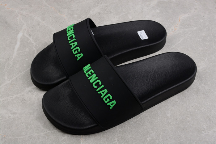 Ba*len*cia*ga slippers