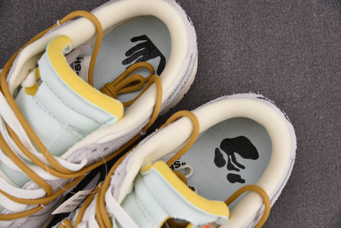 DUNK LOW 