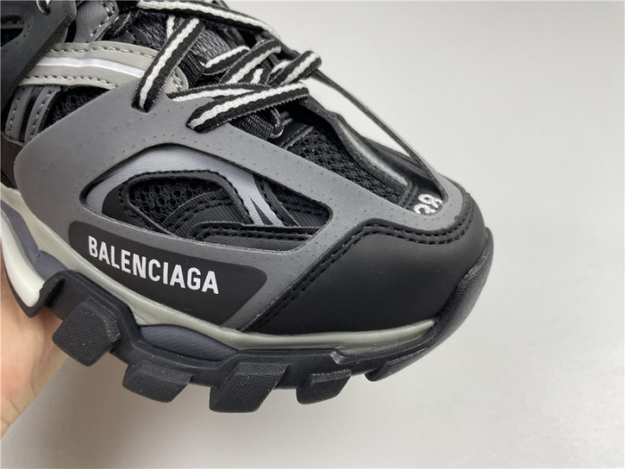 Ba*len*cia*ga track