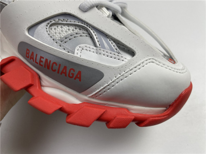 Ba*len*cia*ga track