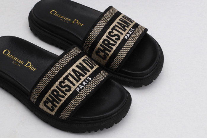 C@DR SANDAL