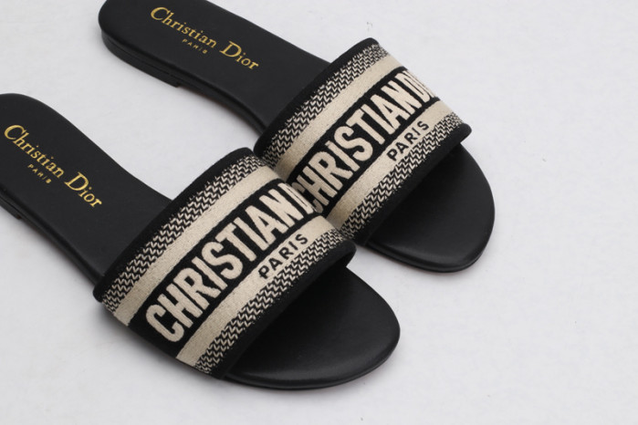 C@DR SANDAL