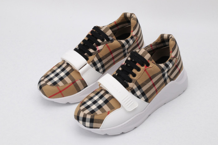BUBERRY SNEAKER