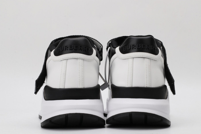BUBERRY SNEAKER