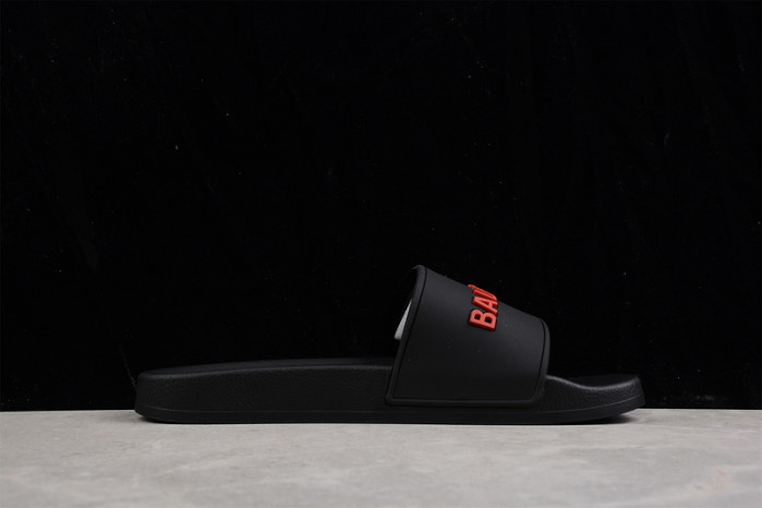 Ba*len*cia*ga slippers
