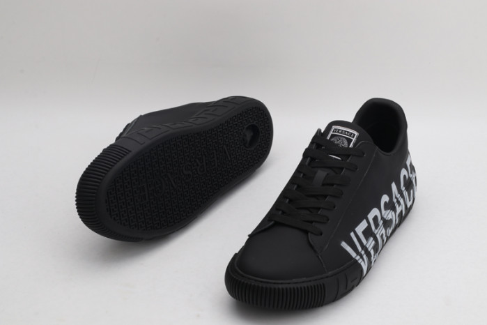 VERS SNEAKERS