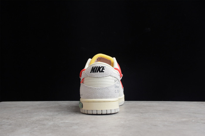 DUNK LOW 