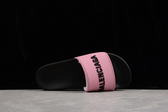 Ba*len*cia*ga slippers