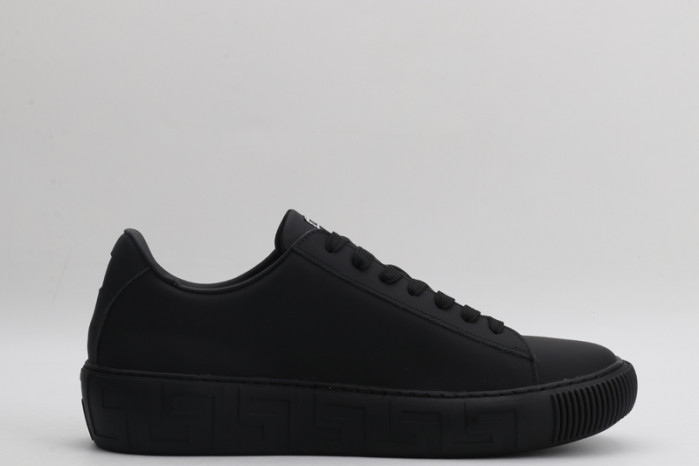 VERS SNEAKERS