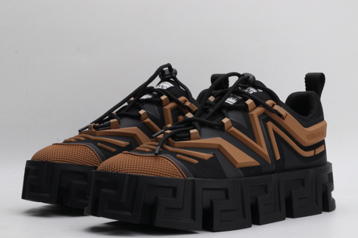 VERS SNEAKERS