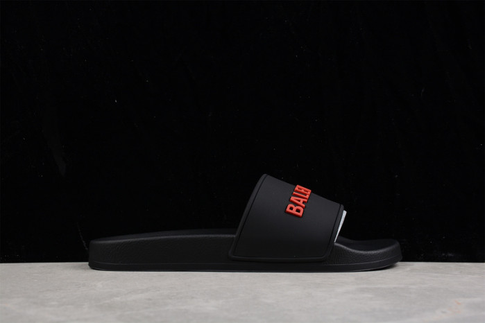Ba*len*cia*ga slippers