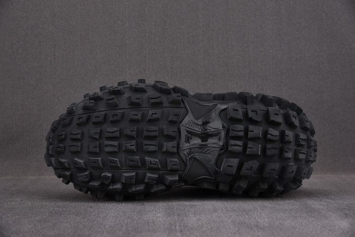 Ba*len*cia*ga ddfender sneakers
