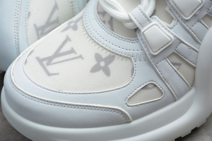 LO1_VTS ARCHLIGHT SNEAKER