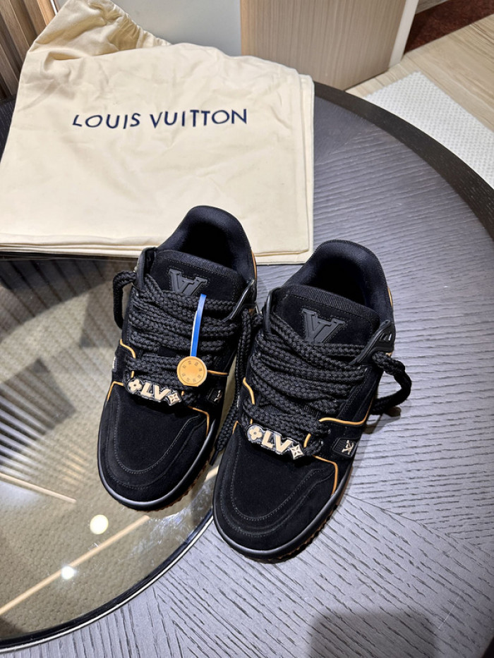 LO1_VTS SNEAKER