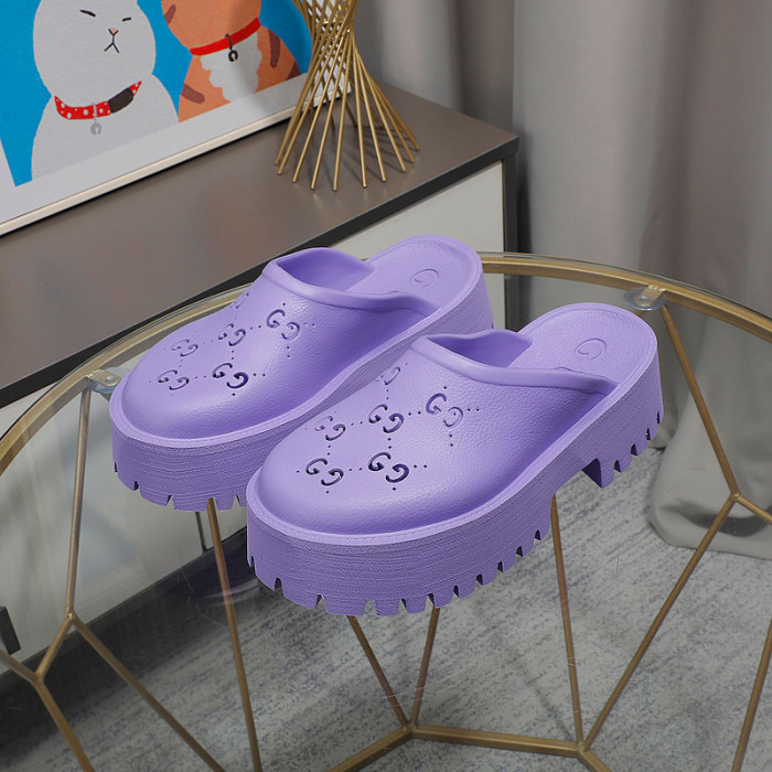 G*u*i sandal