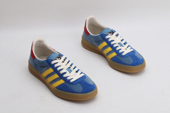 GUCC* X ADIDA* SNEAKER