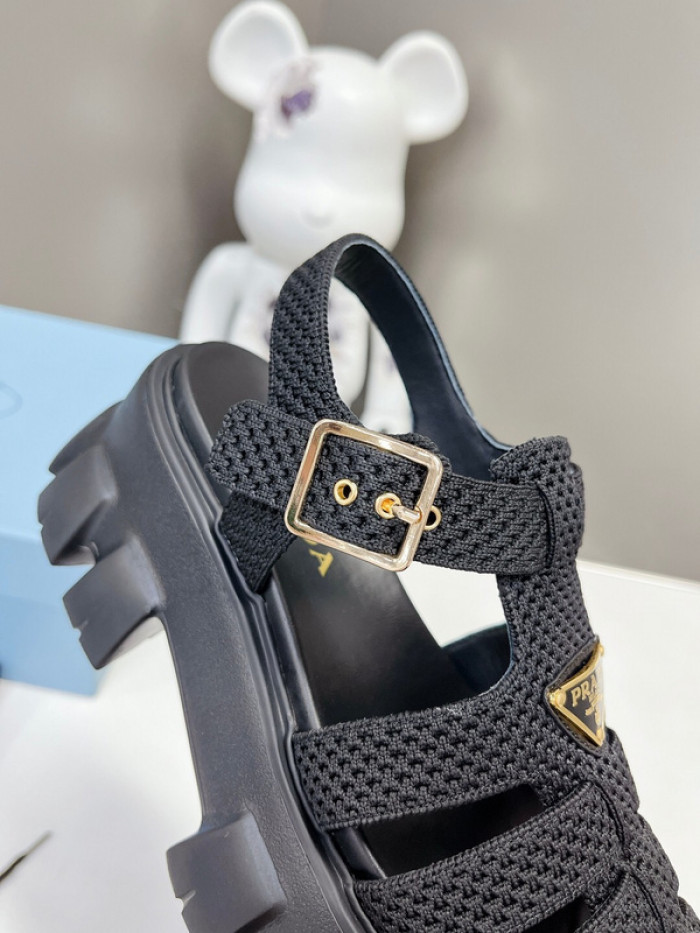 Pra*a sandal