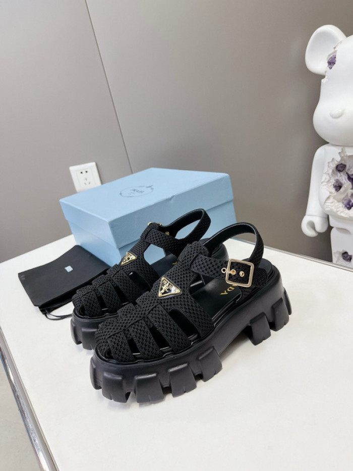 Pra*a sandal