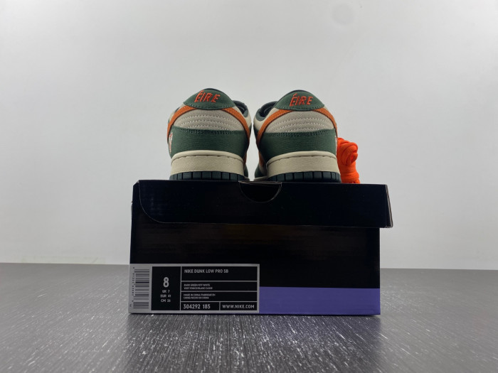 Nike SB Dunk Low Eire - 304292-185
