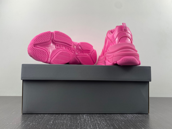 BLCG SNEAKER TRIPLE.S.