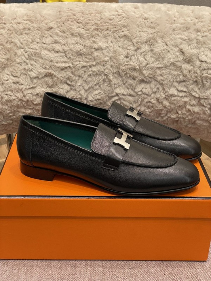 H**mes shoes