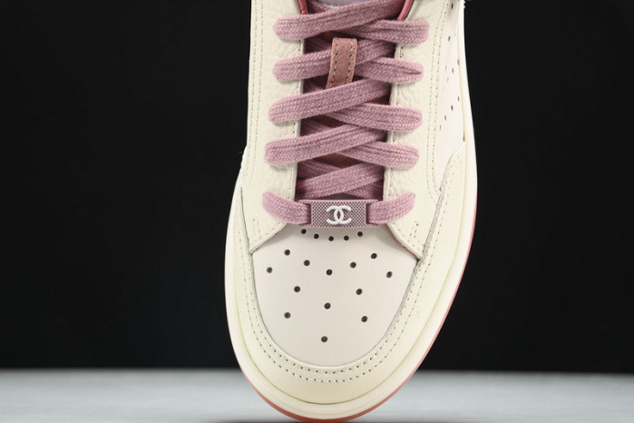 Ch*el sneaker
