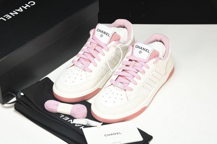Ch*el sneaker