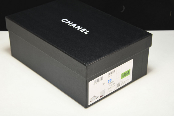 Ch*el sneaker