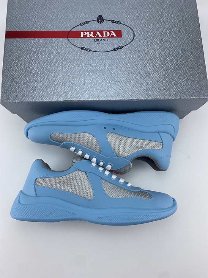 Pra*a sneaker