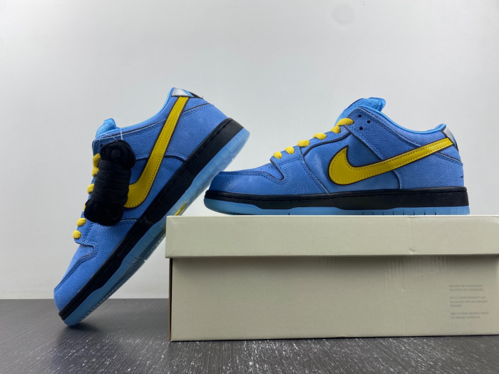 The Powerpuff Girls x Nike SB Dunk Low “Bubbles” FZ8320-400