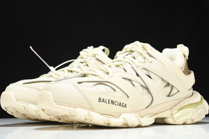 Ba*len*cia*ga track